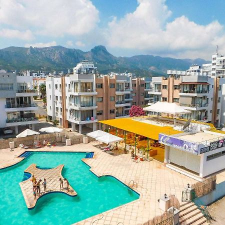 קיירניה Rix Sunny Apartments מראה חיצוני תמונה
