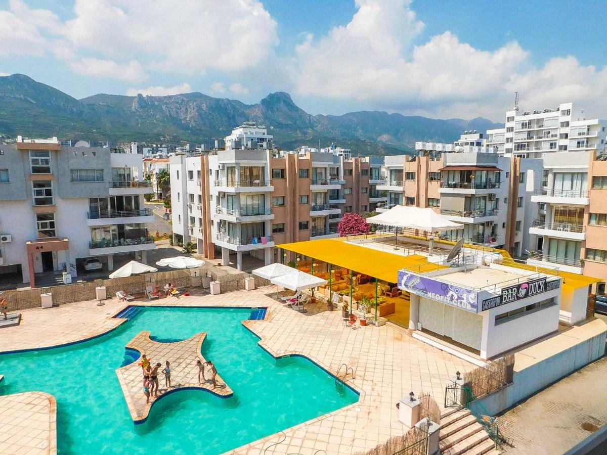 קיירניה Rix Sunny Apartments מראה חיצוני תמונה